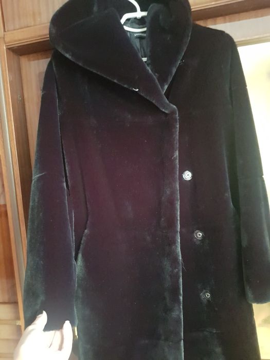 Еко - шубка чорного кольору