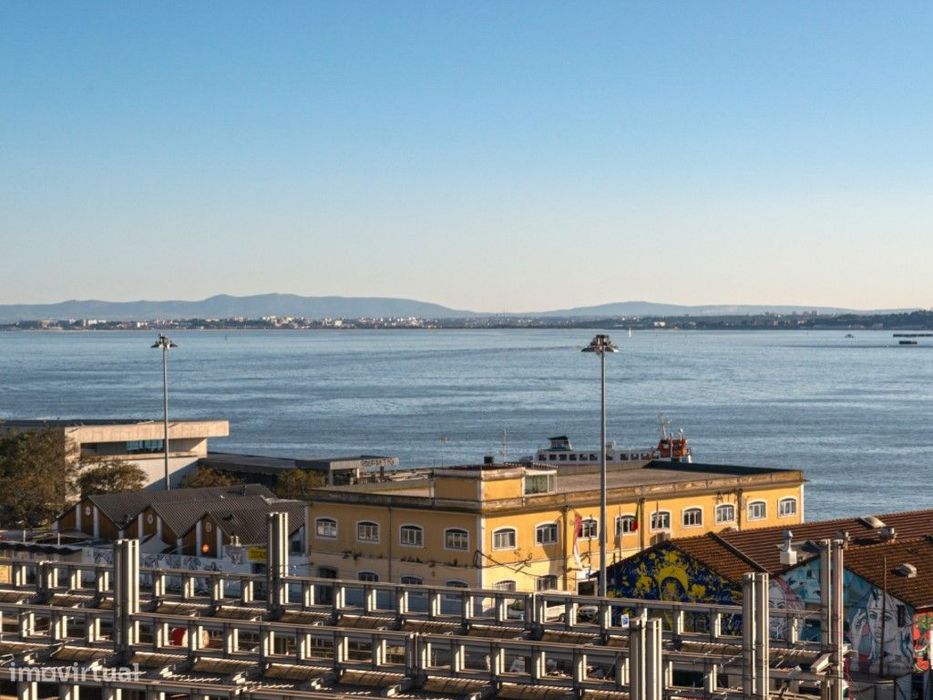 Apartamento, Arrendar, T4 Vista Rio - Av 24 de Julho