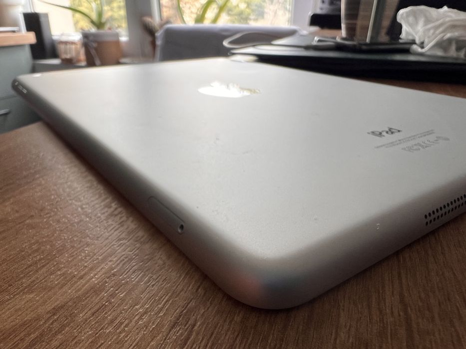 Apple Ipad Air wi-fi cellular