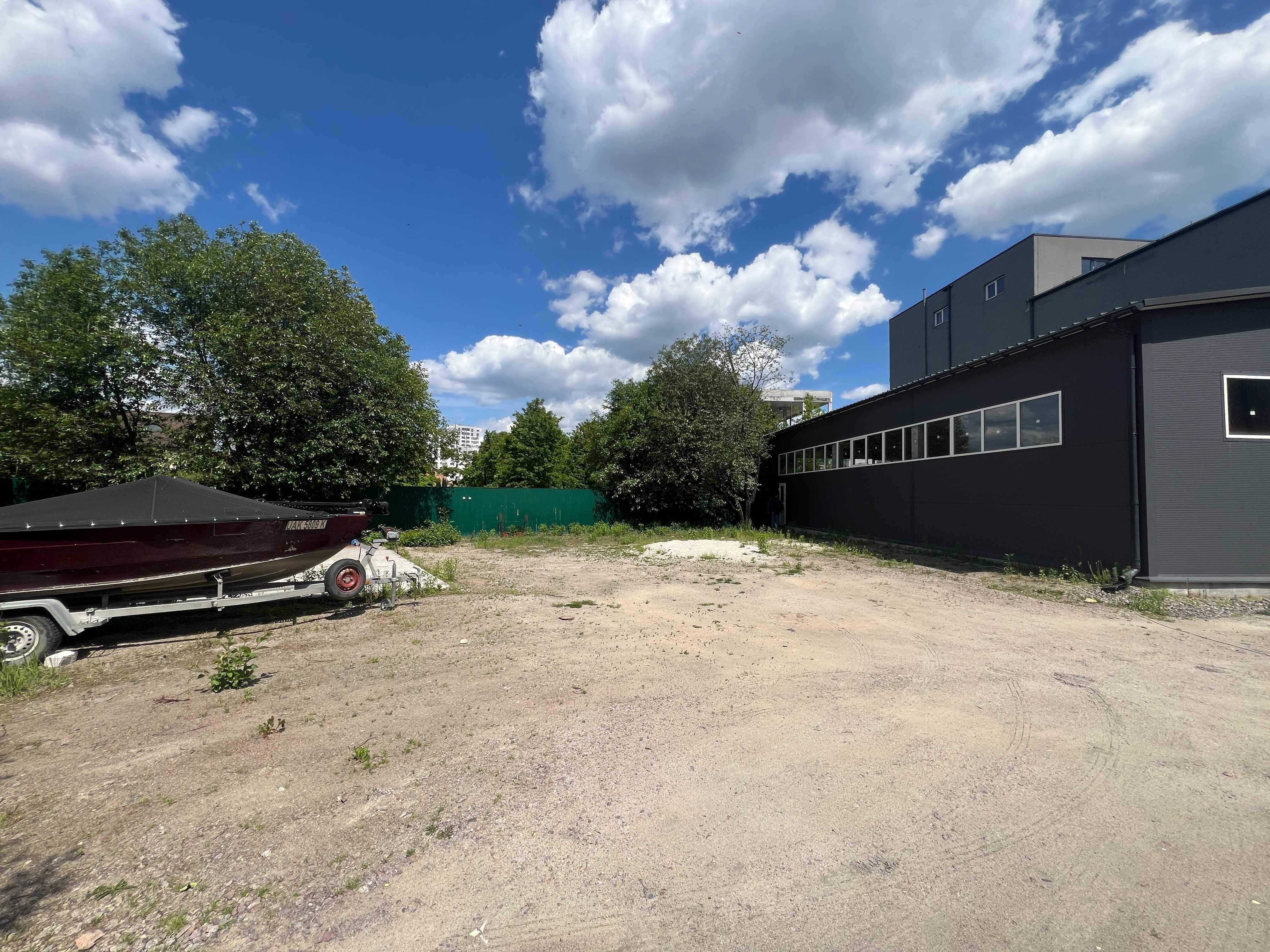 ОСБ 1260 м², Крюківщина – 4 поверхи, парковка, своя територія