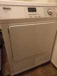 Suszarka  kondensacyjna MIELE Professional PT 5135 C