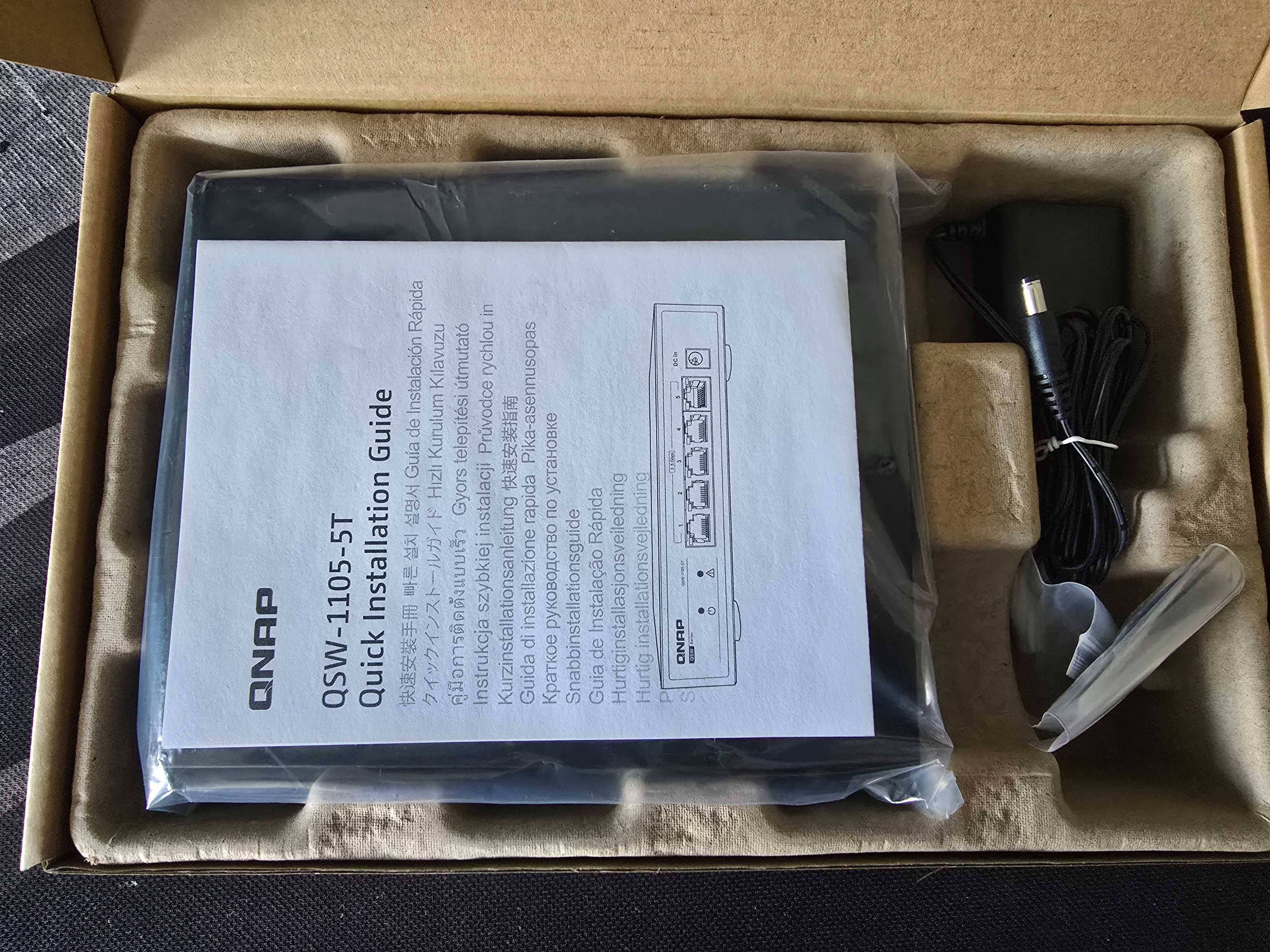 Switch QNAP 2.5GBE QSW-1105-5T