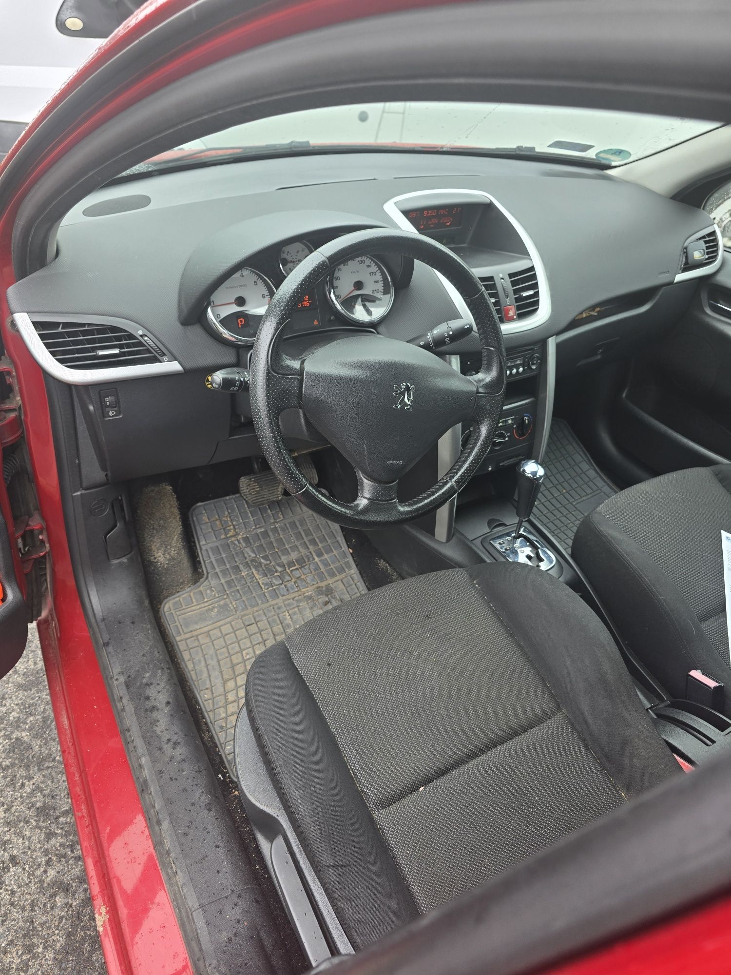 Peugeot 207 benzyna + gaz skrzynia biegów automatyczna