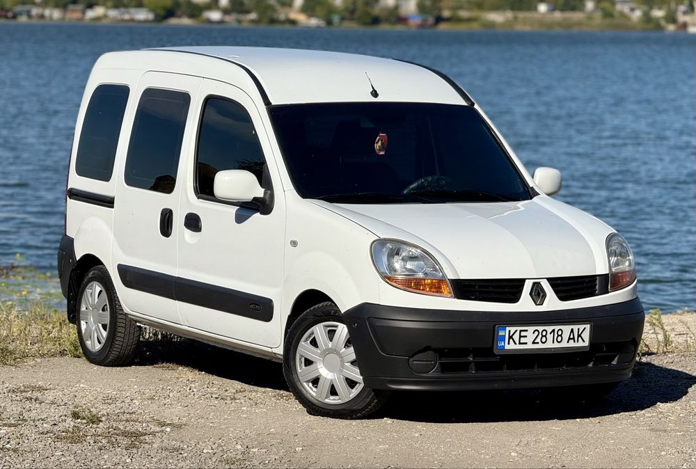 Renault Kangoo 1.5 K9K дизель пассажир