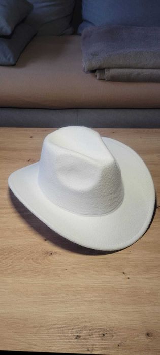 Kapelusz kowbojski biały klasyczny Wild West Country Western nowy