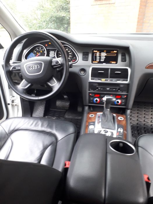 Продам автомобіль АUDI Q7 2015р.випуску