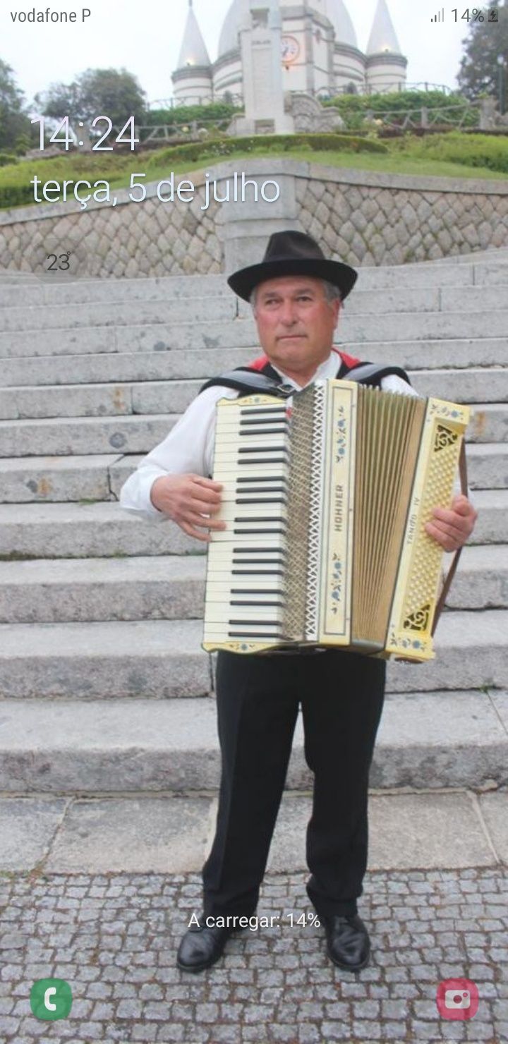Acordeon marca Honner Tango IV