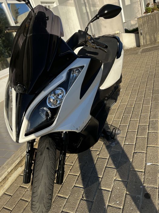 Moto kimco 300 cilindradas ABS