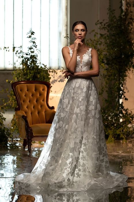 Kwiatowa,księzniczka -suknia ślubna roz.38/40