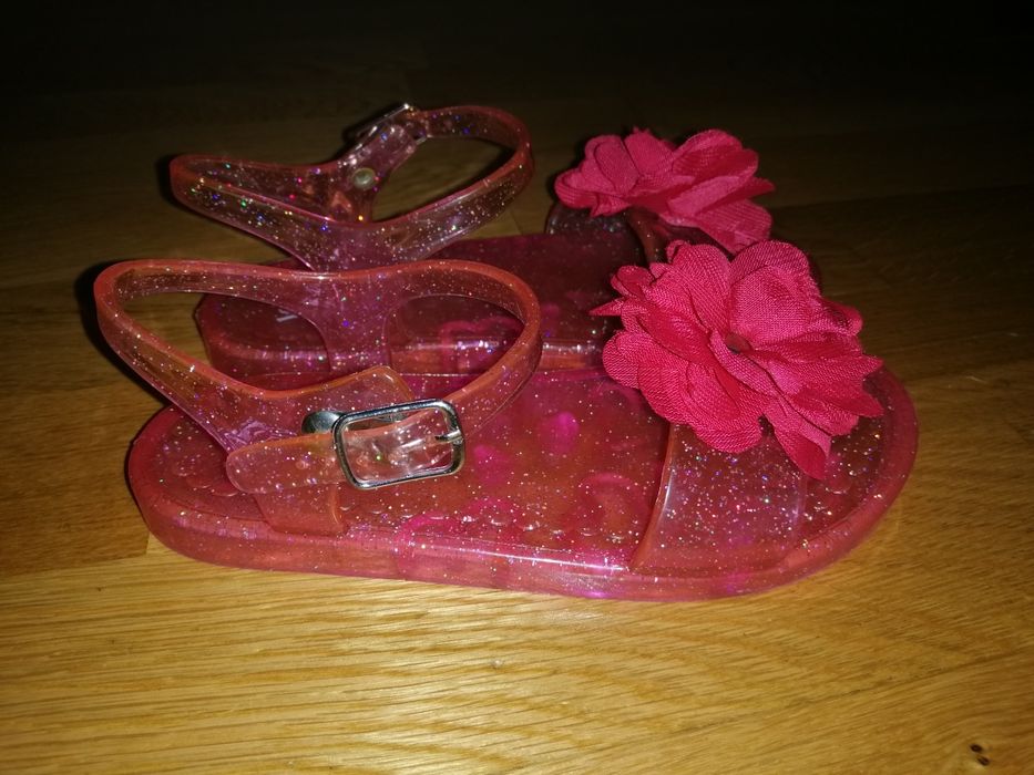 Босоножки, сандали для девочки размер 28-29