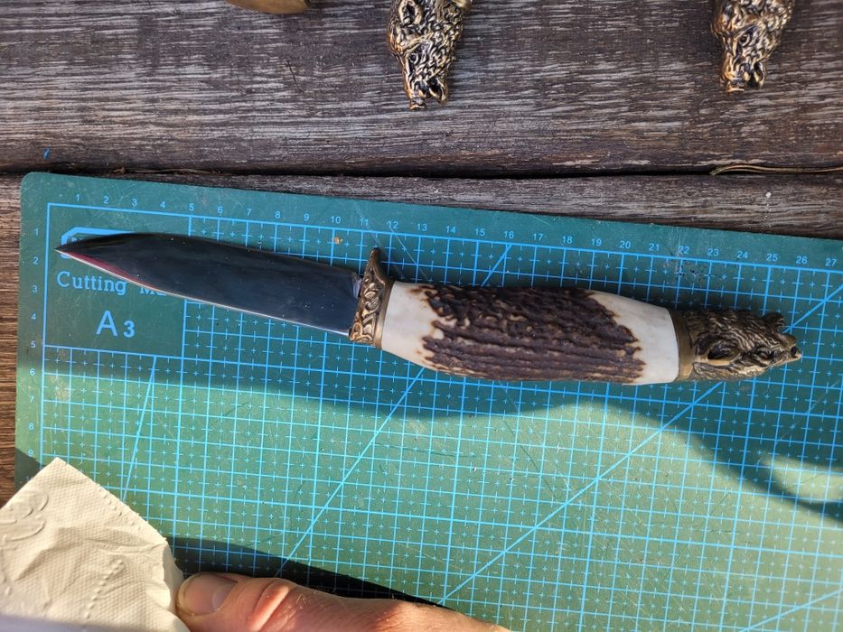 Finka nóż myśliwski do skórowania poroze rogi wieniec skora rękodzieło