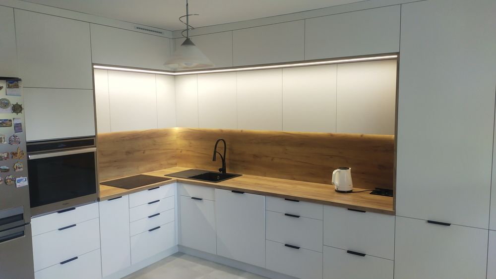 Meble kuchenne pokojowe zabudowy wnęk szafy na wymiar dla każdego