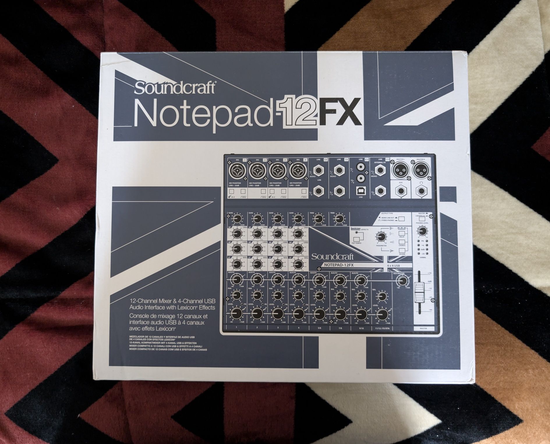 Mesa de mistura Soundcraft Notepad-12 FX