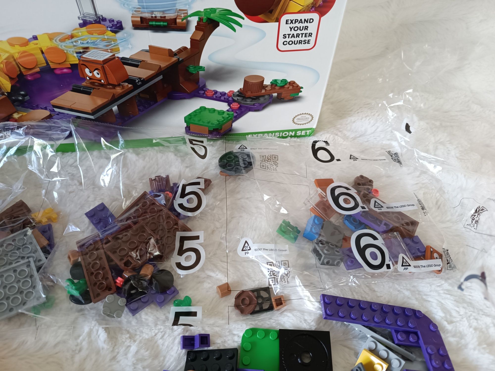 Klocki LEGO Mario 71383 Trujące bagno Wigglera