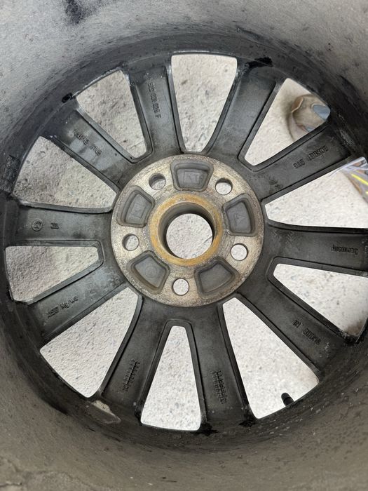 Титани та резина Зима r17 Continental 225/55/17 ( можна окремо купити)