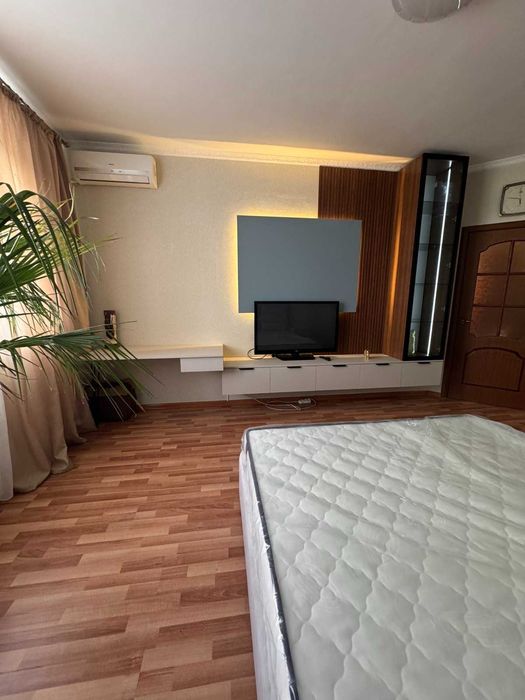 Здам красиву затишну квартиру з новими меблями технікою в новому домі