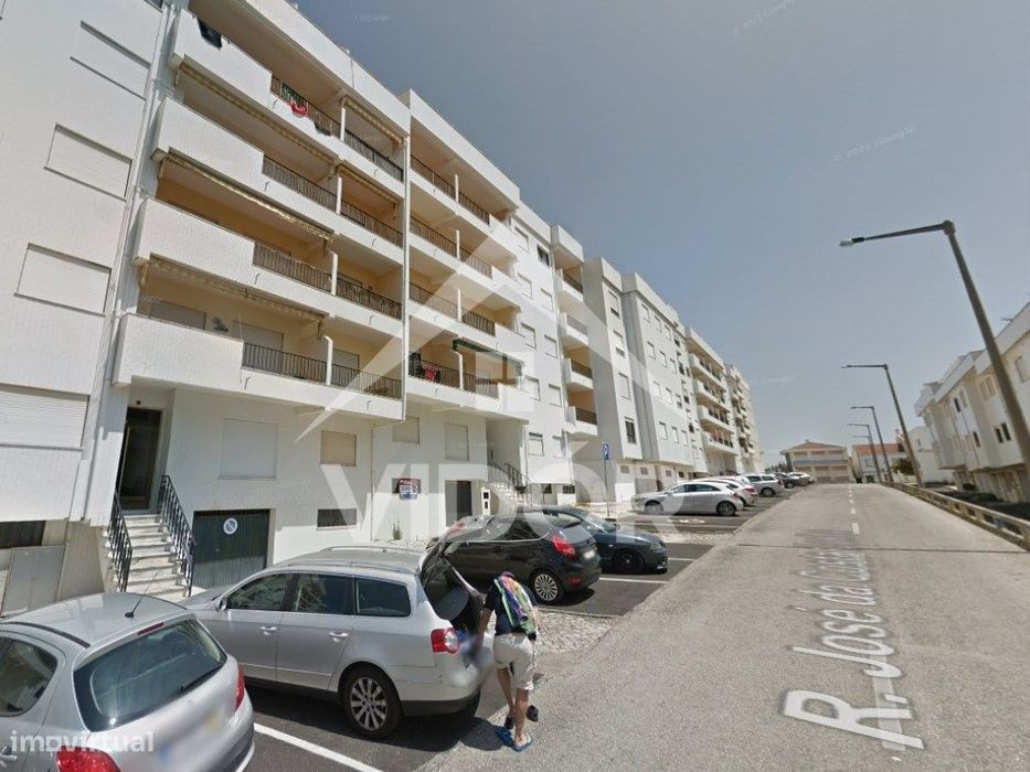 Garagem na Rua Senhora da Encarnação Lote F nº10