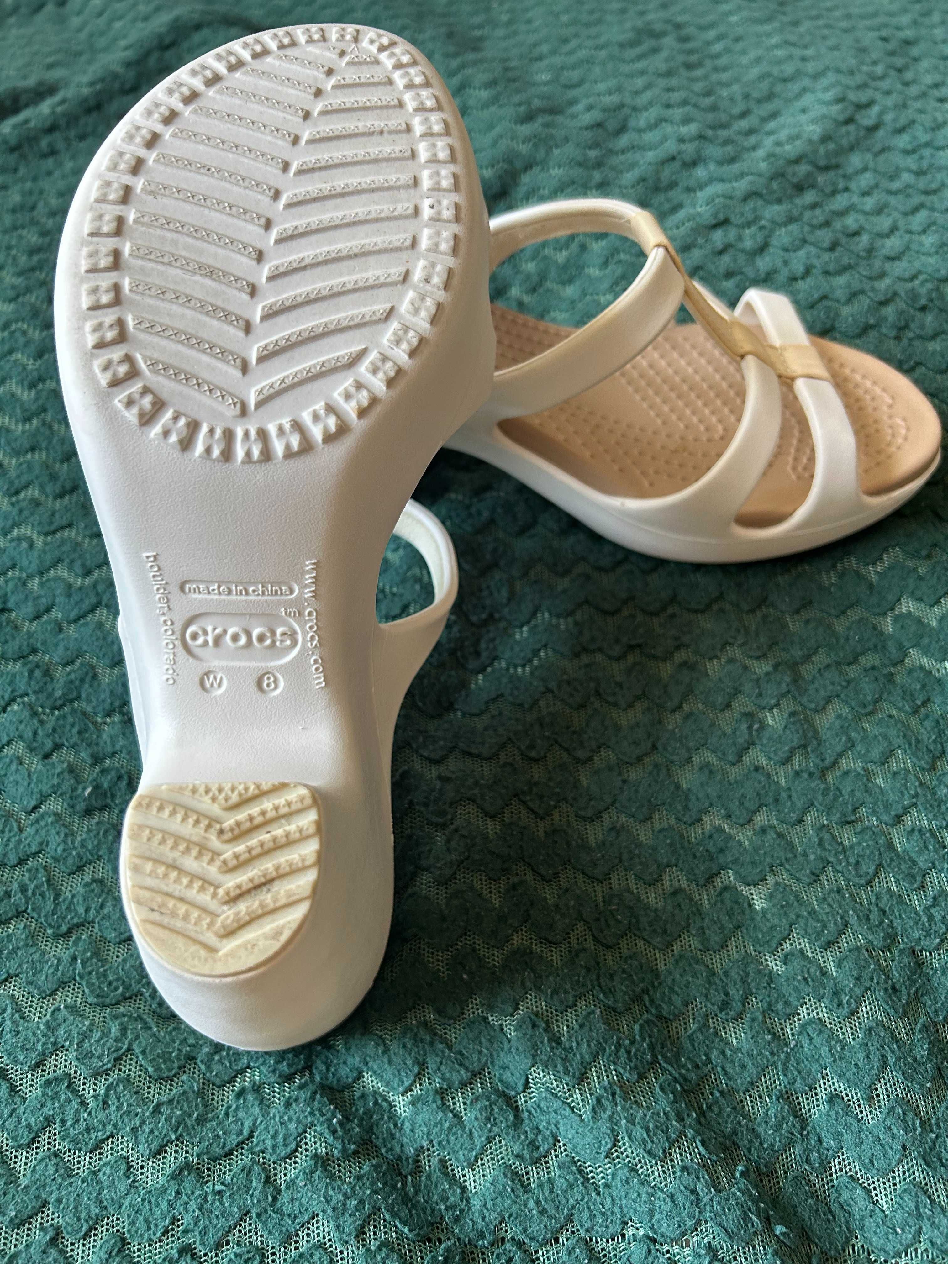 Sandałki na obcasie Crocs model Cyprus III Sandal w rozm. 38/39 (W8)