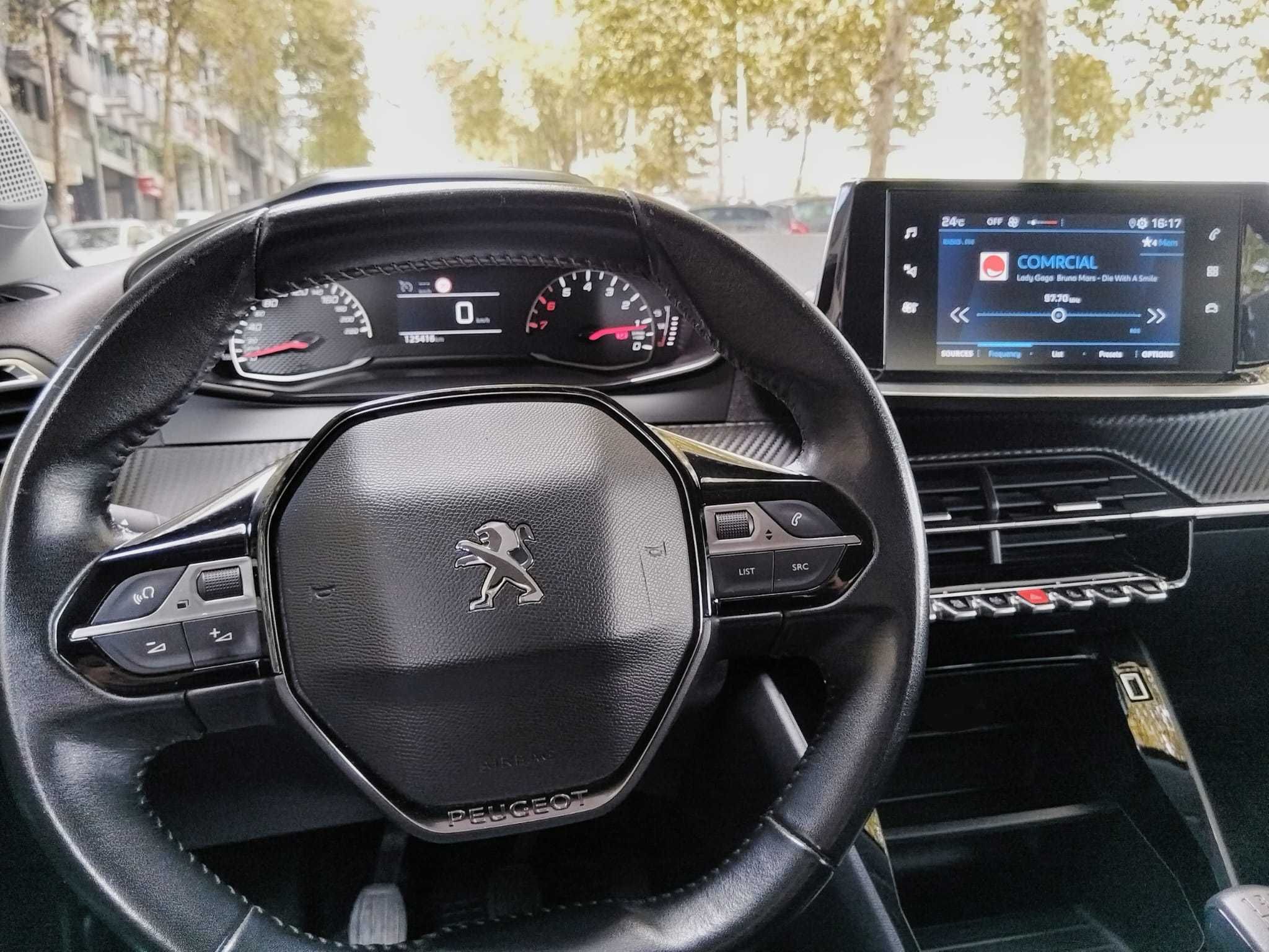 Peugeot 208 - ANO 2020 - Como Novo