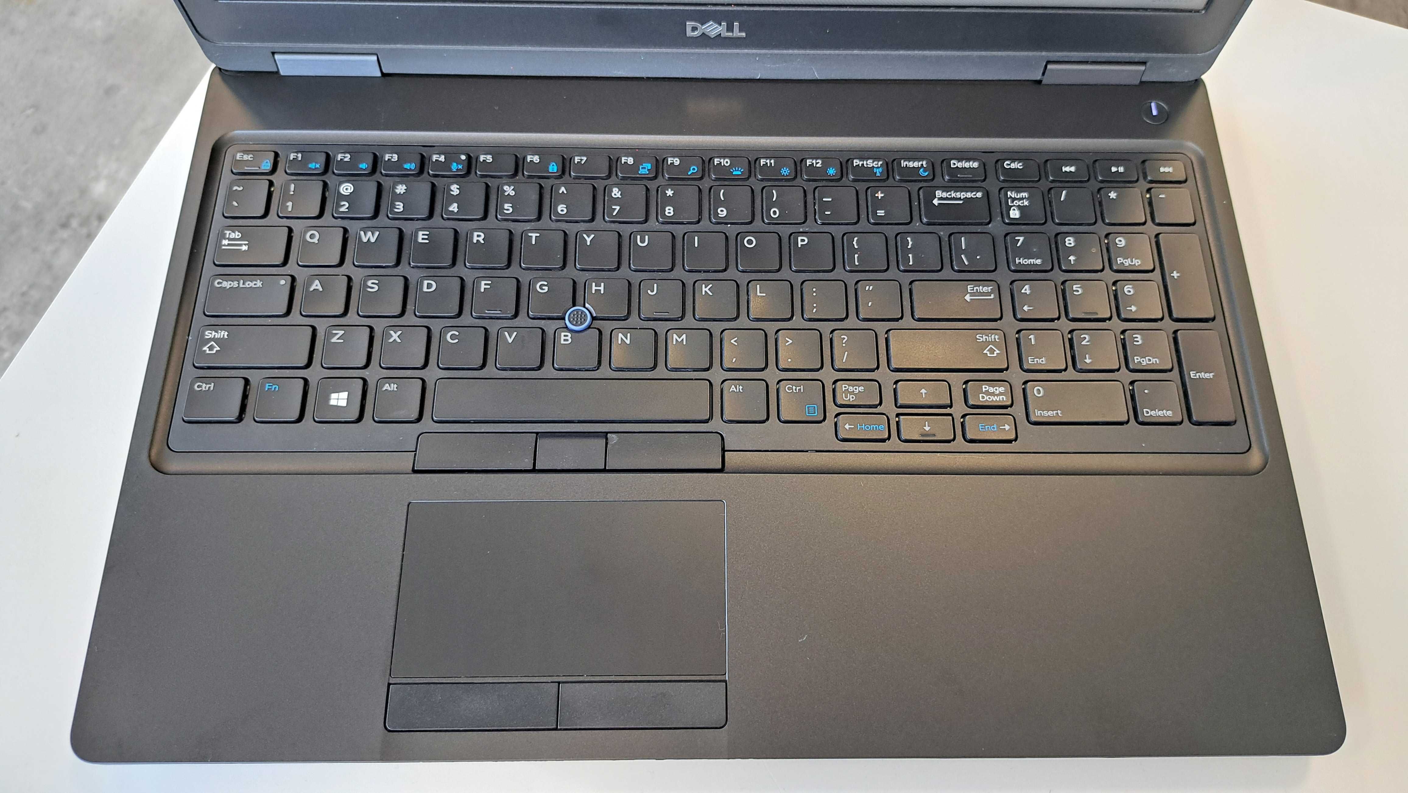 Laptop 15" Dell Latitude 5590 i5-8g 8GB 256SSD HDMI Kamera Win11