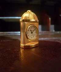 Zegar wahadłowy Miniaturowy złoty zegar na biurko