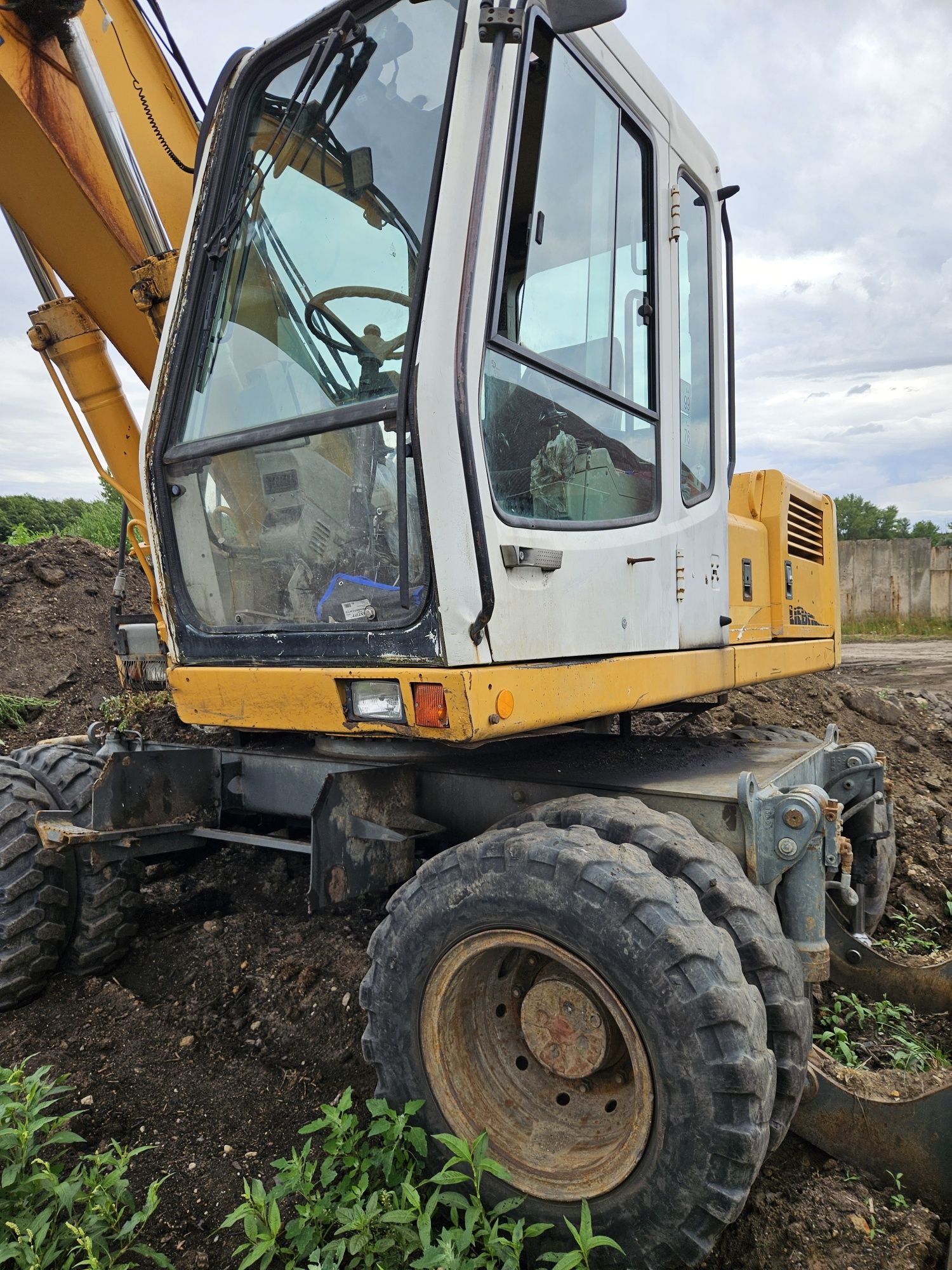 Koparka kołowa liebherr a900b litronic