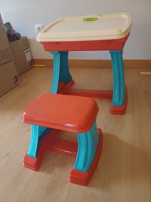 Mesa atividades para criança