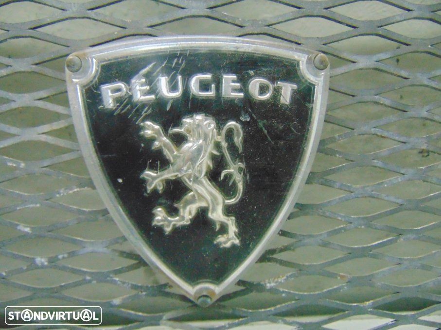 Peugeot 403 carrinha e Pick up - grelha frontal