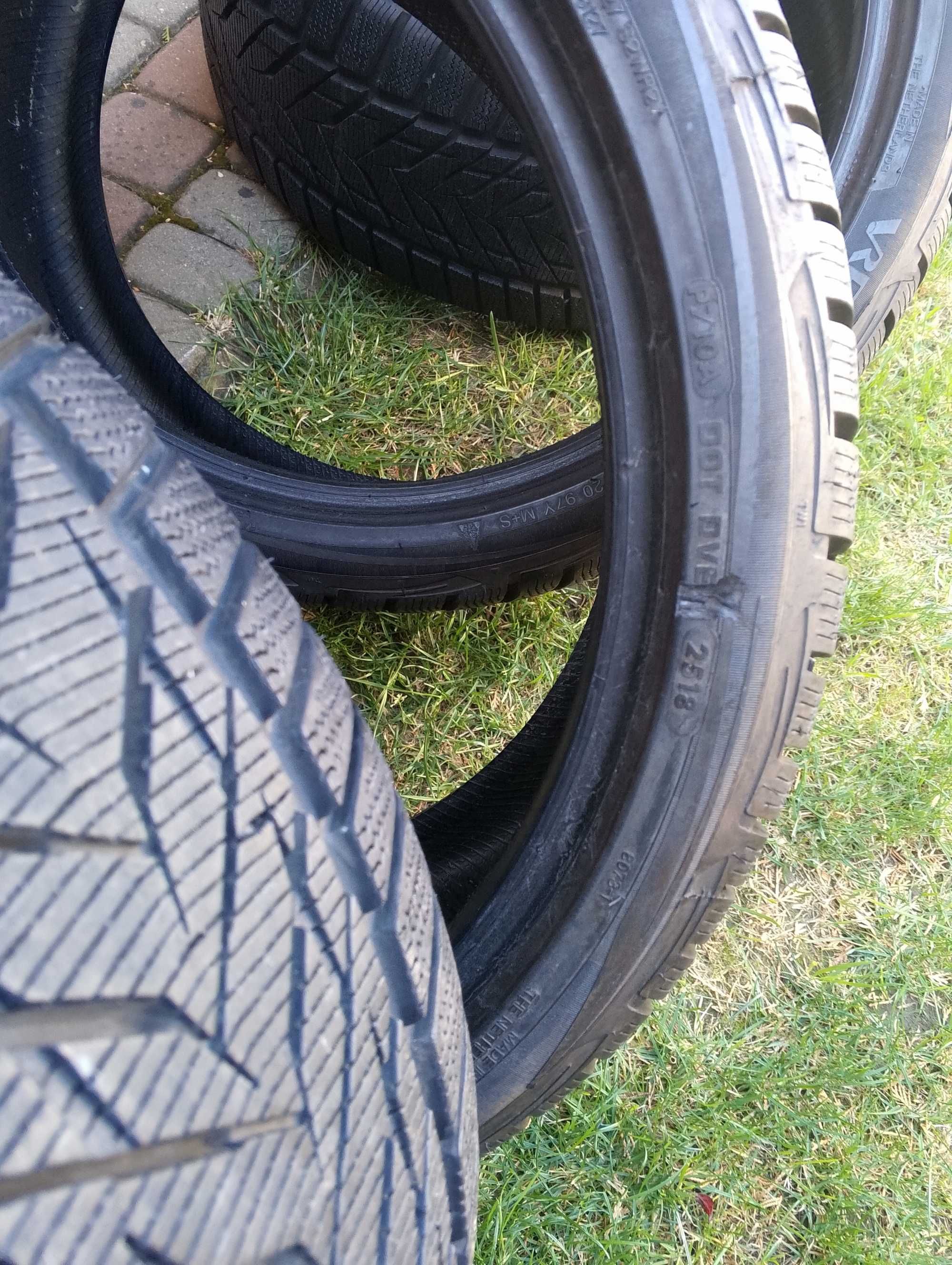 opony jak NOWE 4szt. 275/30/20 Vredestein