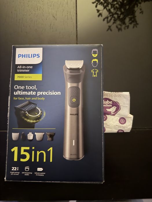 Aparador de barba Philips 15 em 1