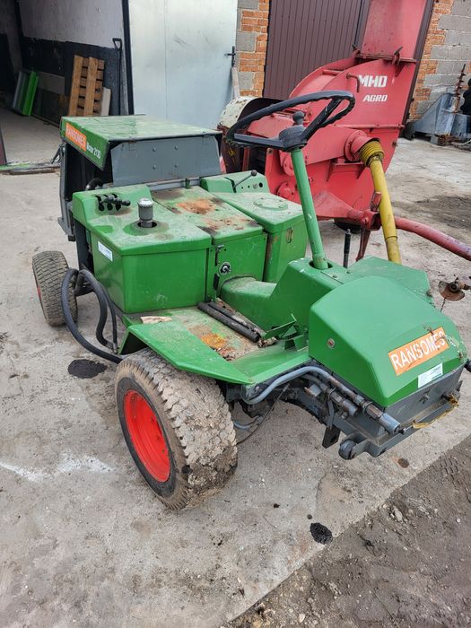 Kosiarka wrzecionowa Ransomes uszkodzona niekompletna