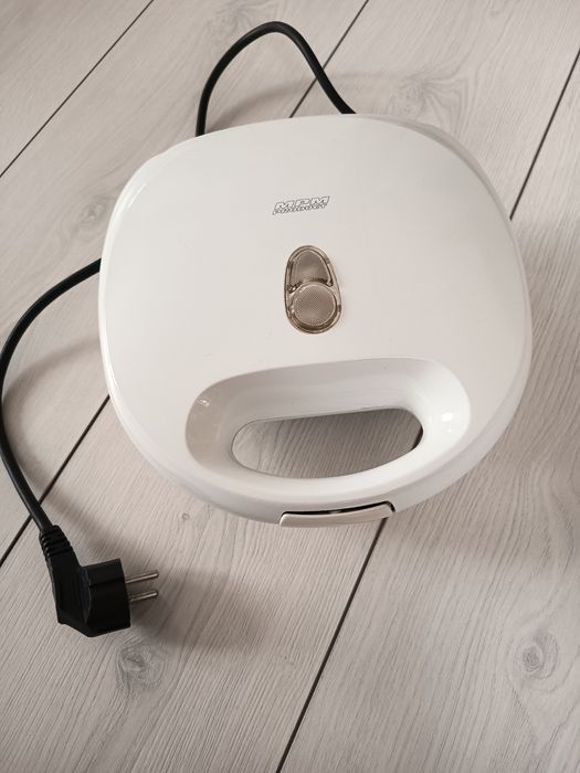 Gofrownica MPM 750 W