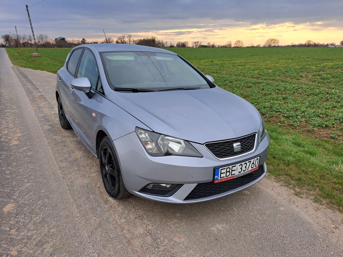 Seat Ibiza mała zwinna