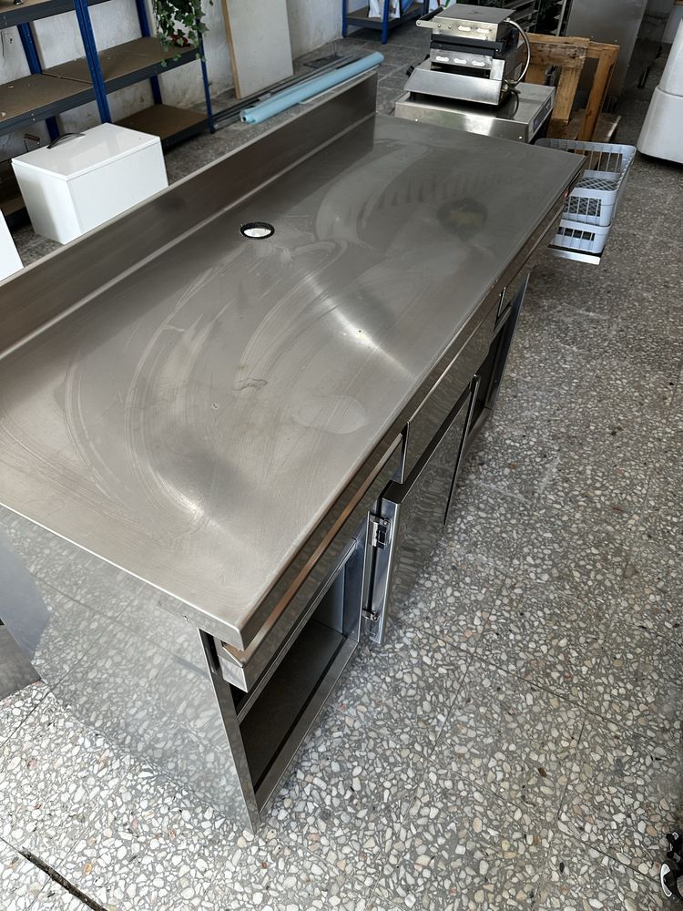 Bancada de inox com tulha