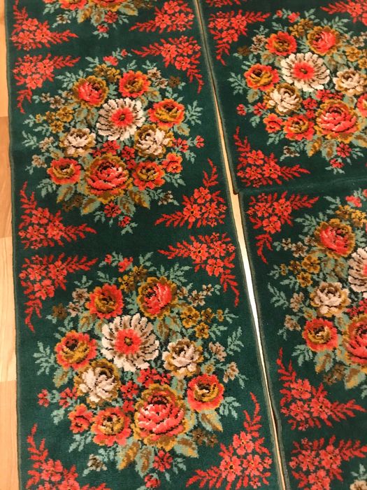 Немецкие ковровые дорожки «Розы» (80% шерсть)