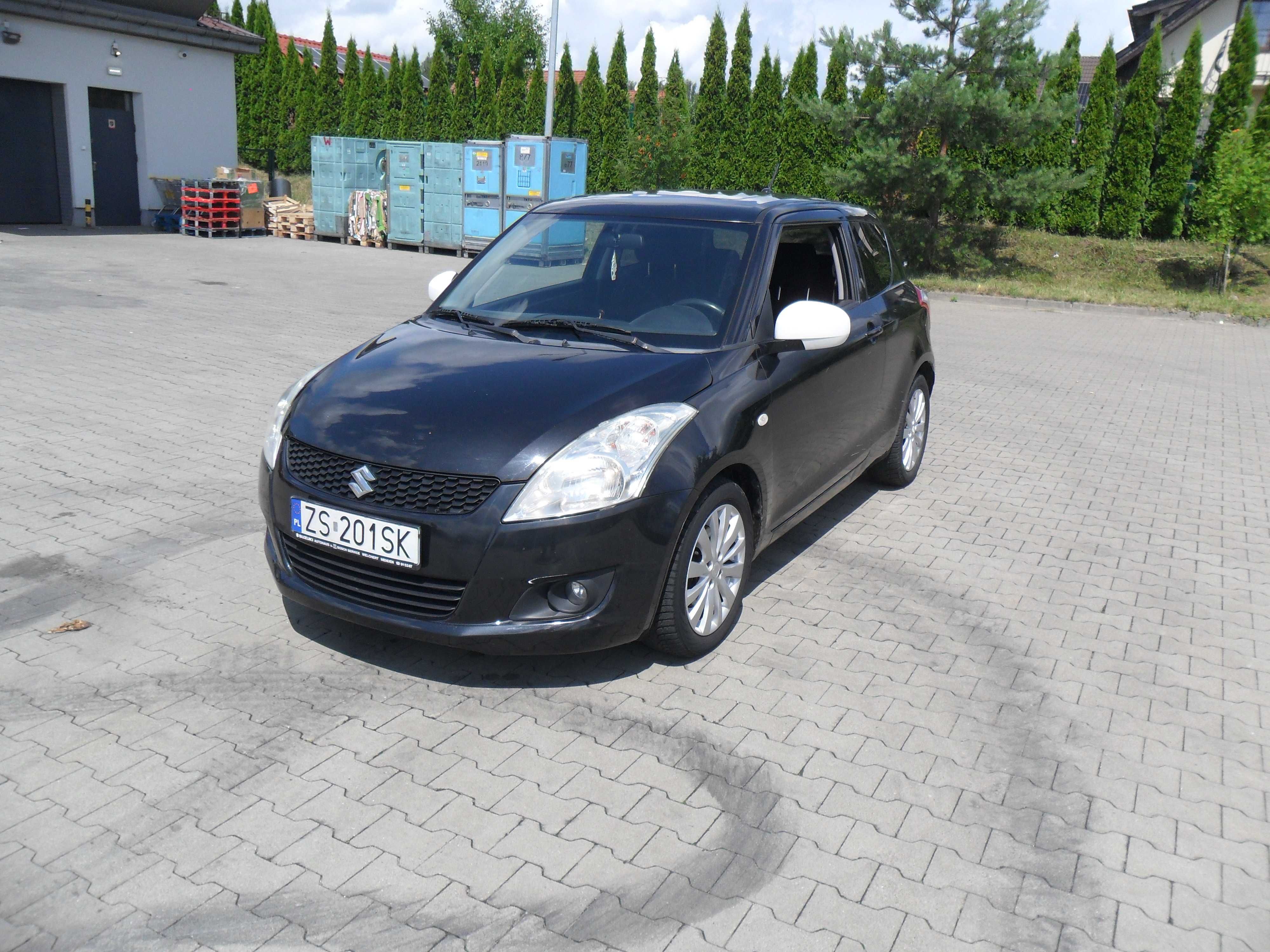 Suzuki Swift 1.3 B tempomat keyless Szyber dach Grzane fotele