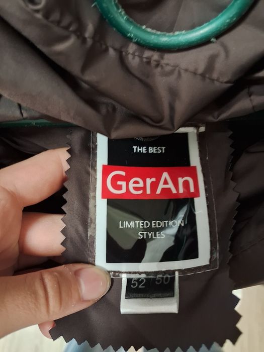 Жіноча зимова куртка