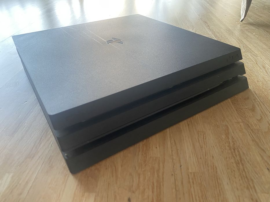 PS 4 Pro 1TB. Сборка CUH-7208B