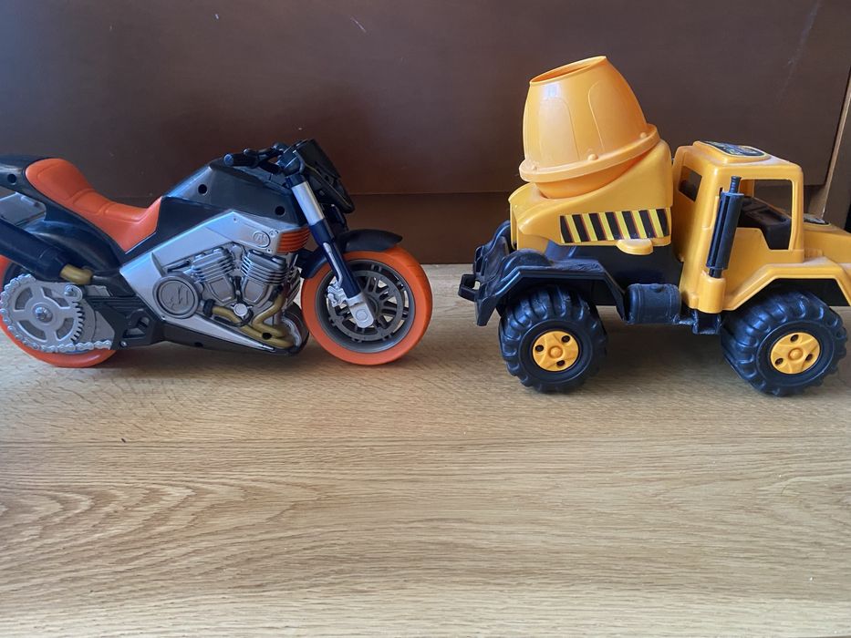 Moto e Camião Road Works - Conjunto de Brinquedos para Crianças