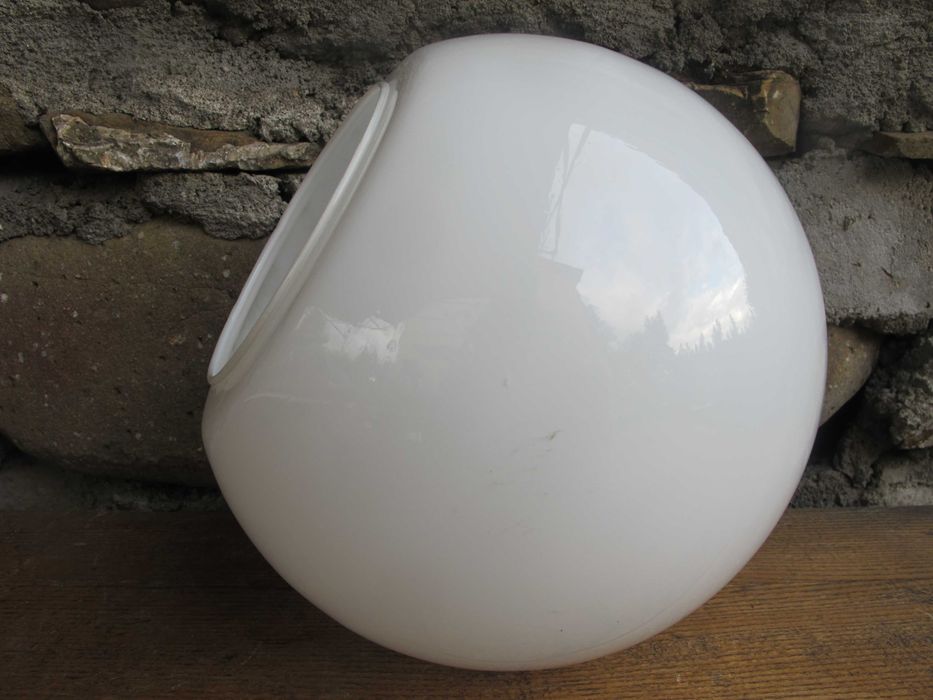 Szklana duża kula zamknięta_BIAŁY POŁYSK__zwis_E 27_śr. 200 x 102 mm