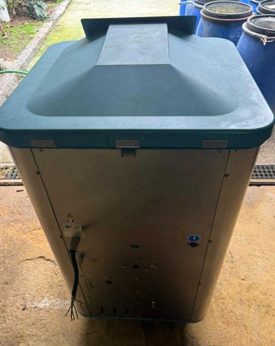 Alimentador de Vitelos Holm & Laue H&L 100