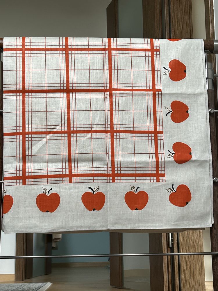Lniany obrus 140x140cm, nowy.