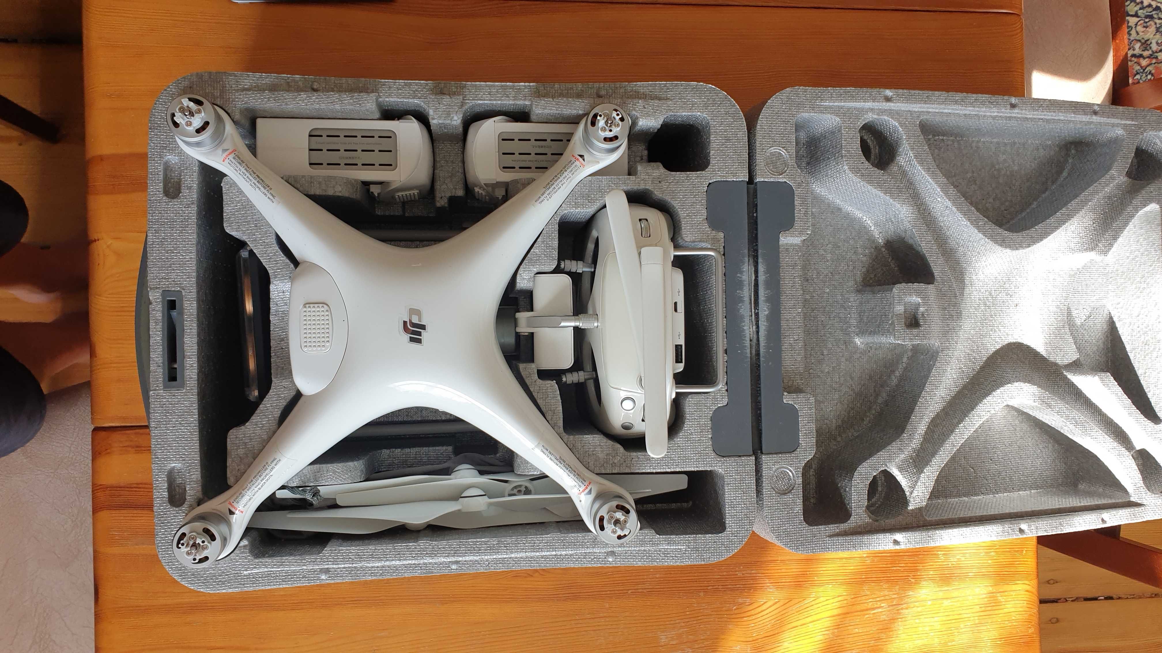 Sprzedam drona dji phantom 4 pro  stan bardzo dobry