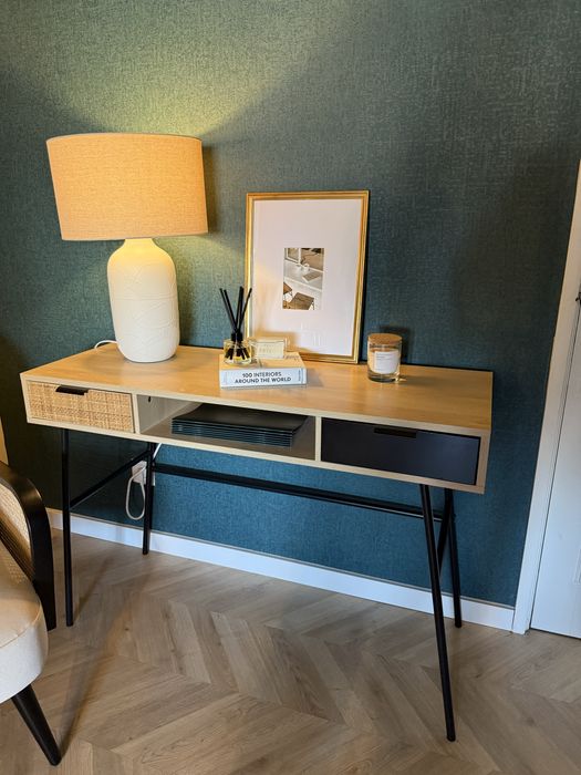 Móvel entrada preto e madeira