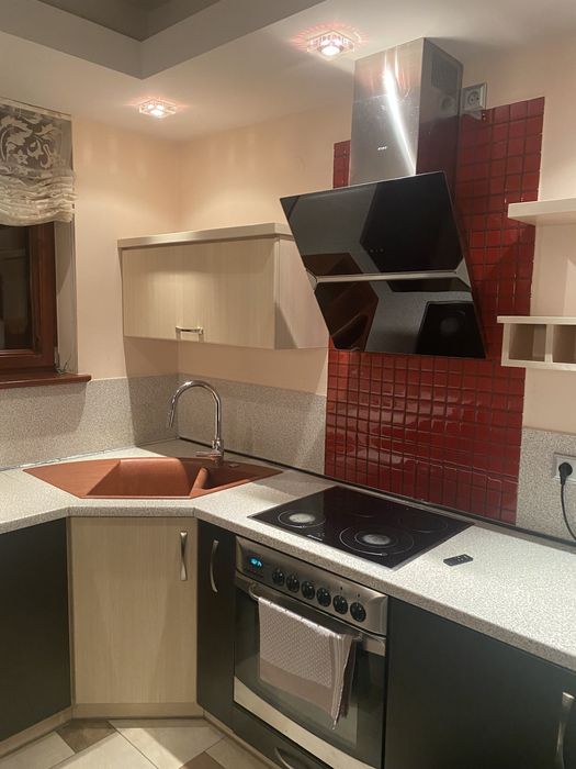 Meble kuchenne dwukolorowe