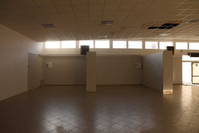 Do wynajęcia lokal usługowy 450m2 w centrum