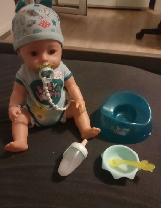 lalka baby born chłopiec z funkcją płakania oraz załatwienia się