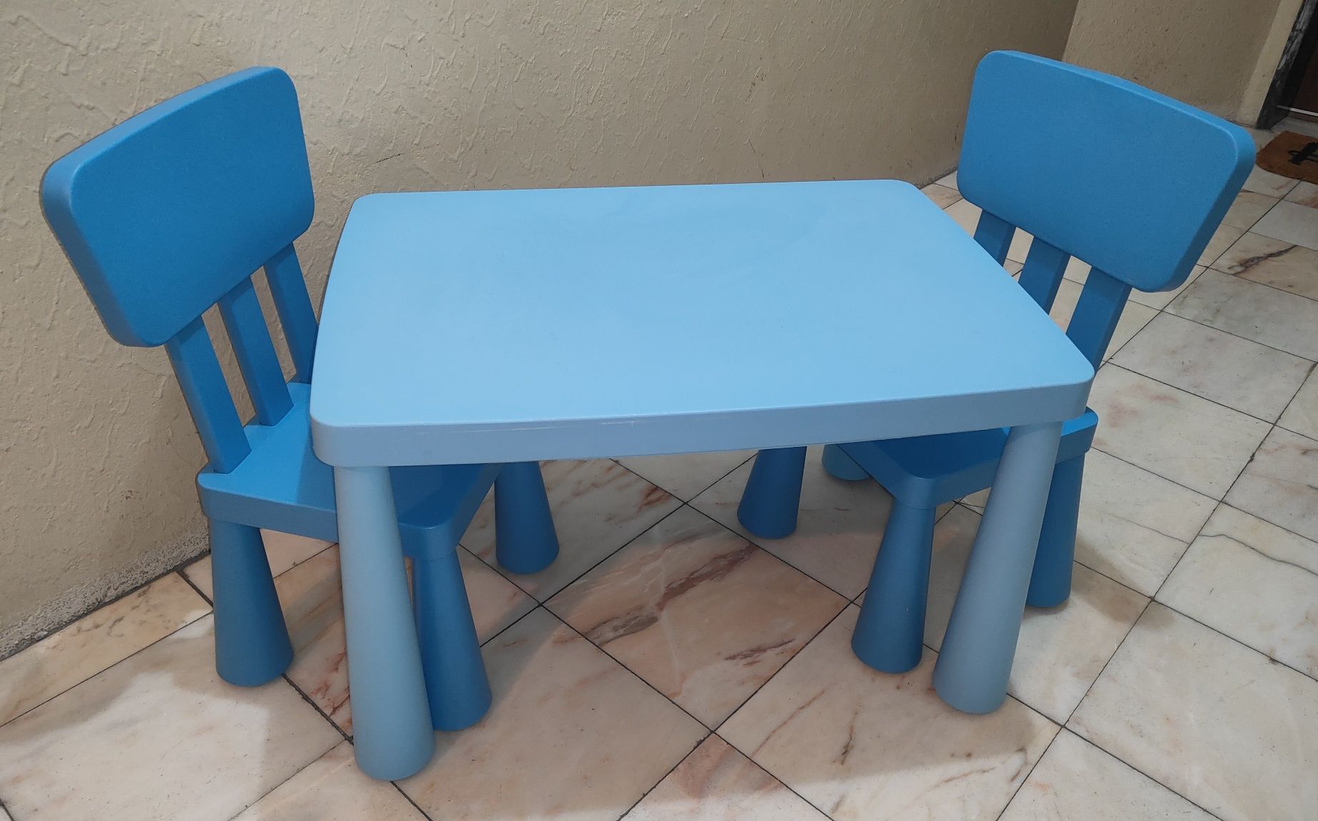 Conjunto mesa e cadeiras Mammut IKEA Azul