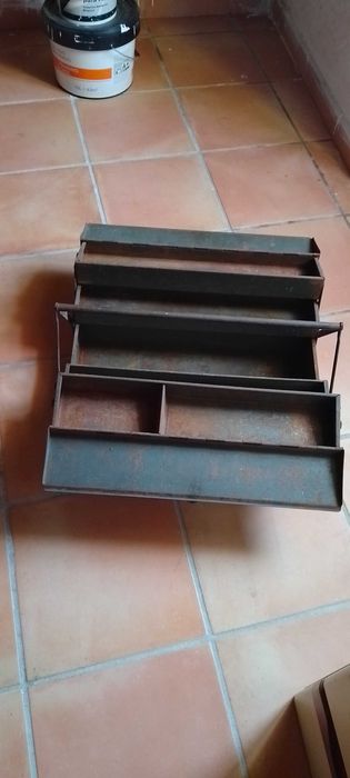 Caixa de ferramentas, aço articulado
