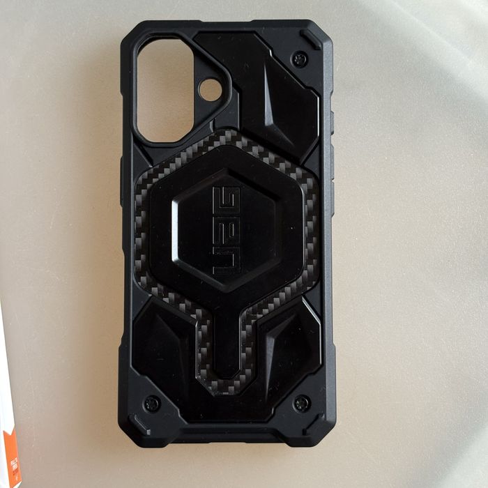 UAG Monarch Capa Apple iPhone 16